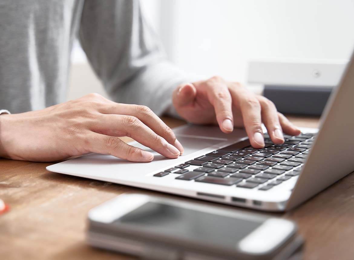 この文章はダミーです。文字の大きさ、<br />
量、字間、行間等を確認する (20-40文字)